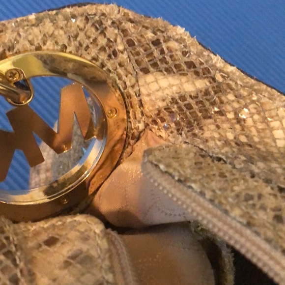 Michael Kors purse - Picture 4 of 4